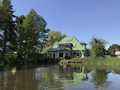 Moderne Ferienwohnung mit Blick auf den Karpfenteich